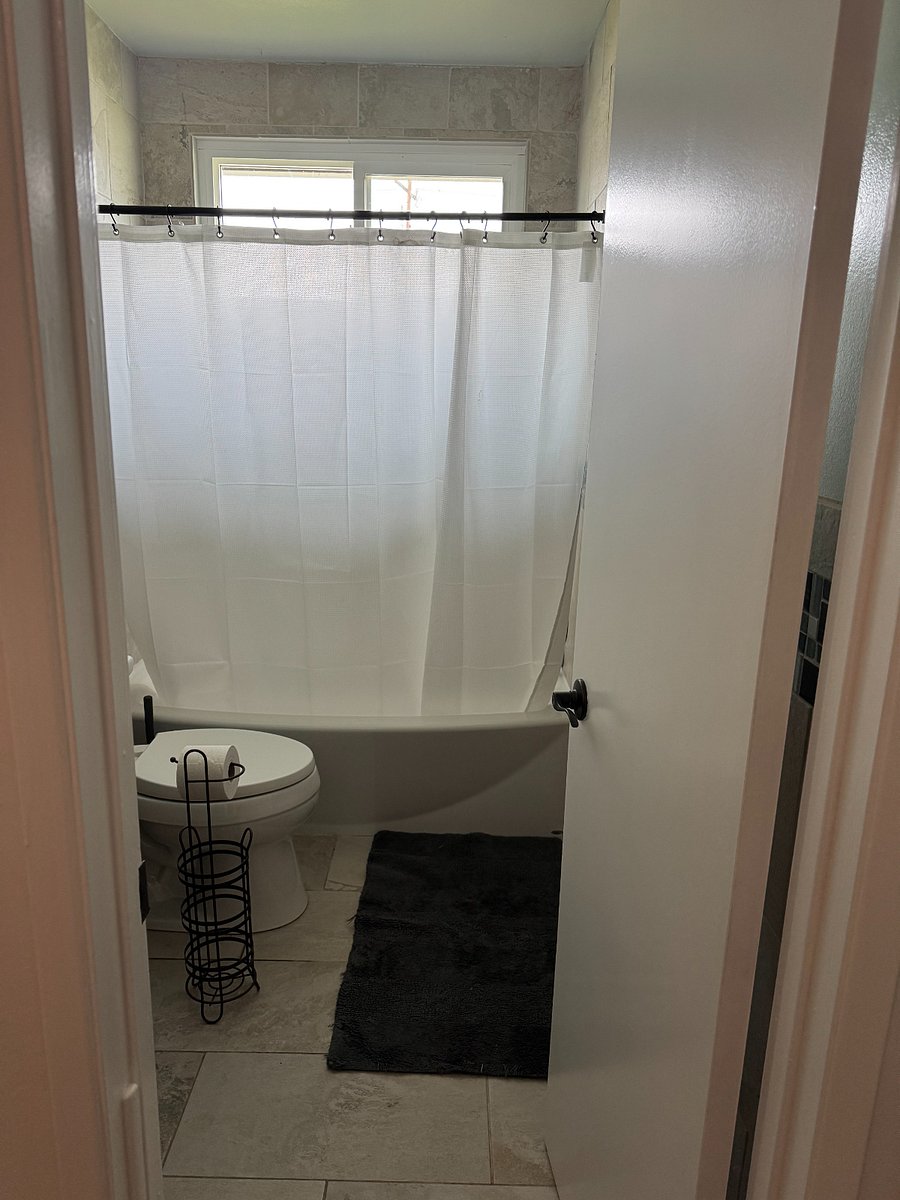 Furnished Finder property 810791_1 photo 21