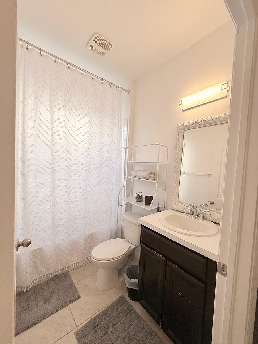 Full bathroom