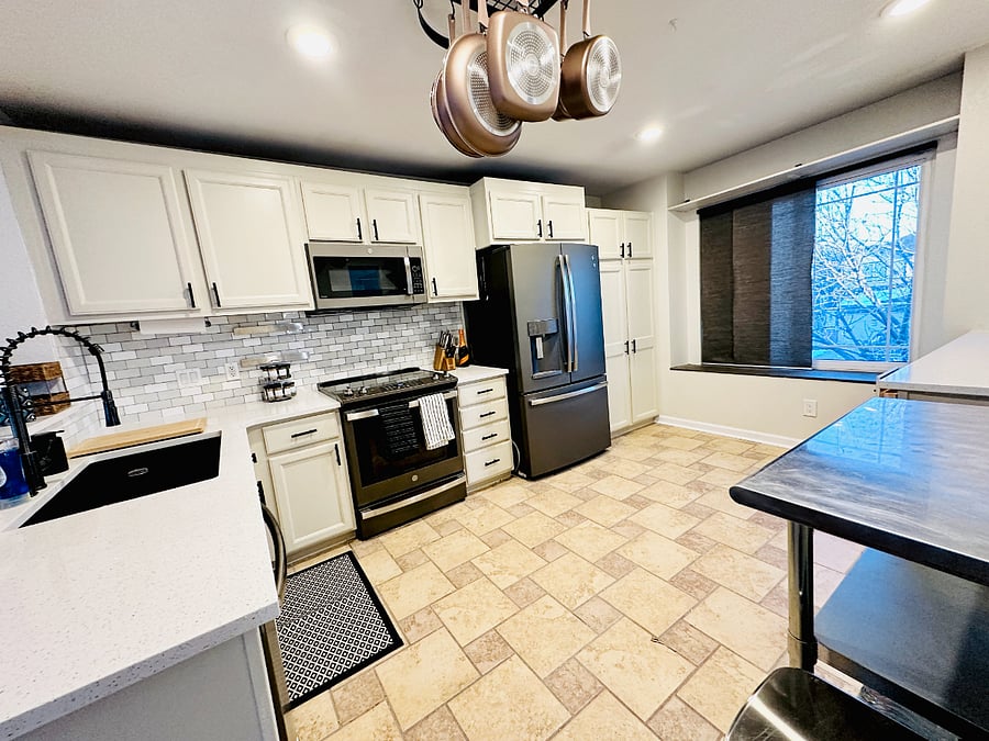 Furnished Finder property 810803_1 photo 4