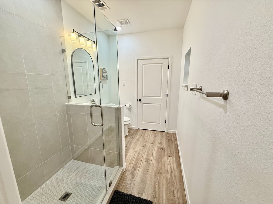 Furnished Finder property 810813_2 photo 7