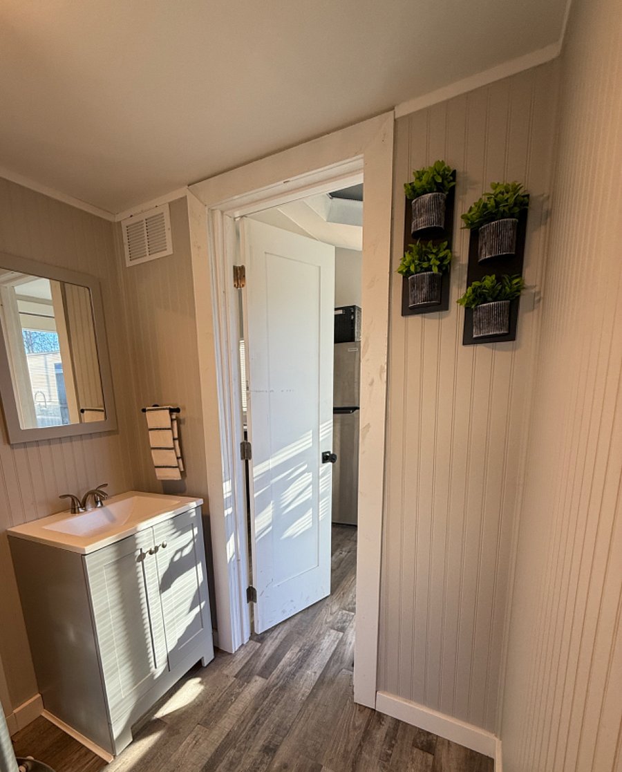 1/2 bath