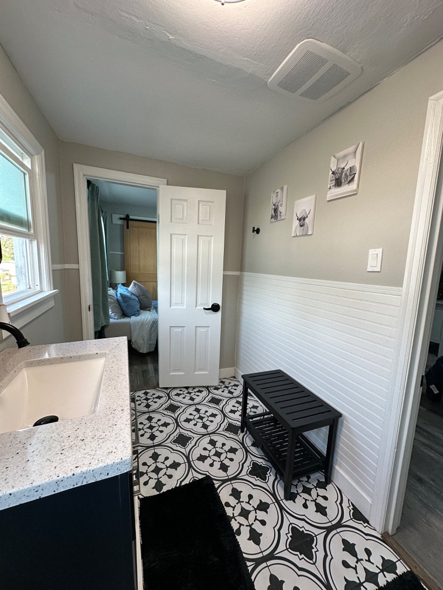 3/4 bath shared with one other room, second floor