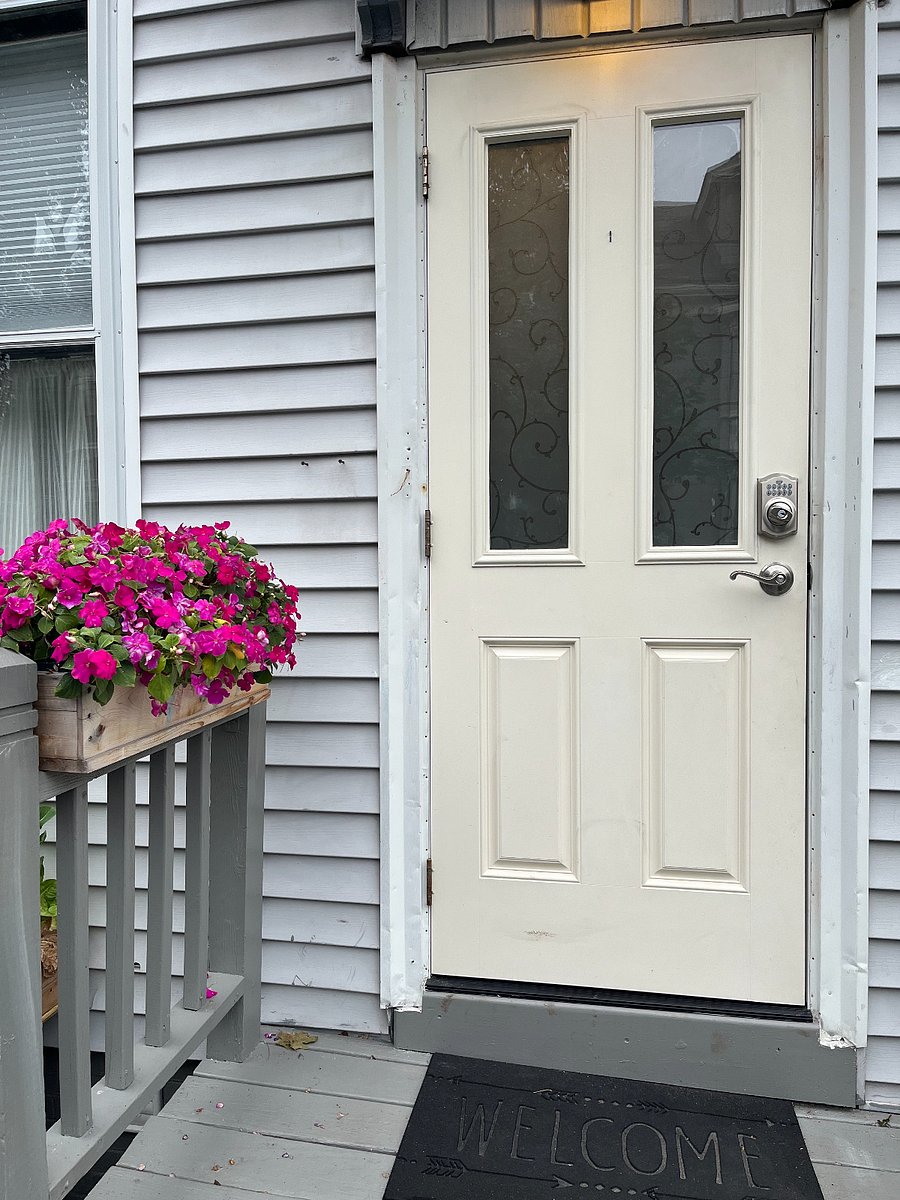 Front stoop