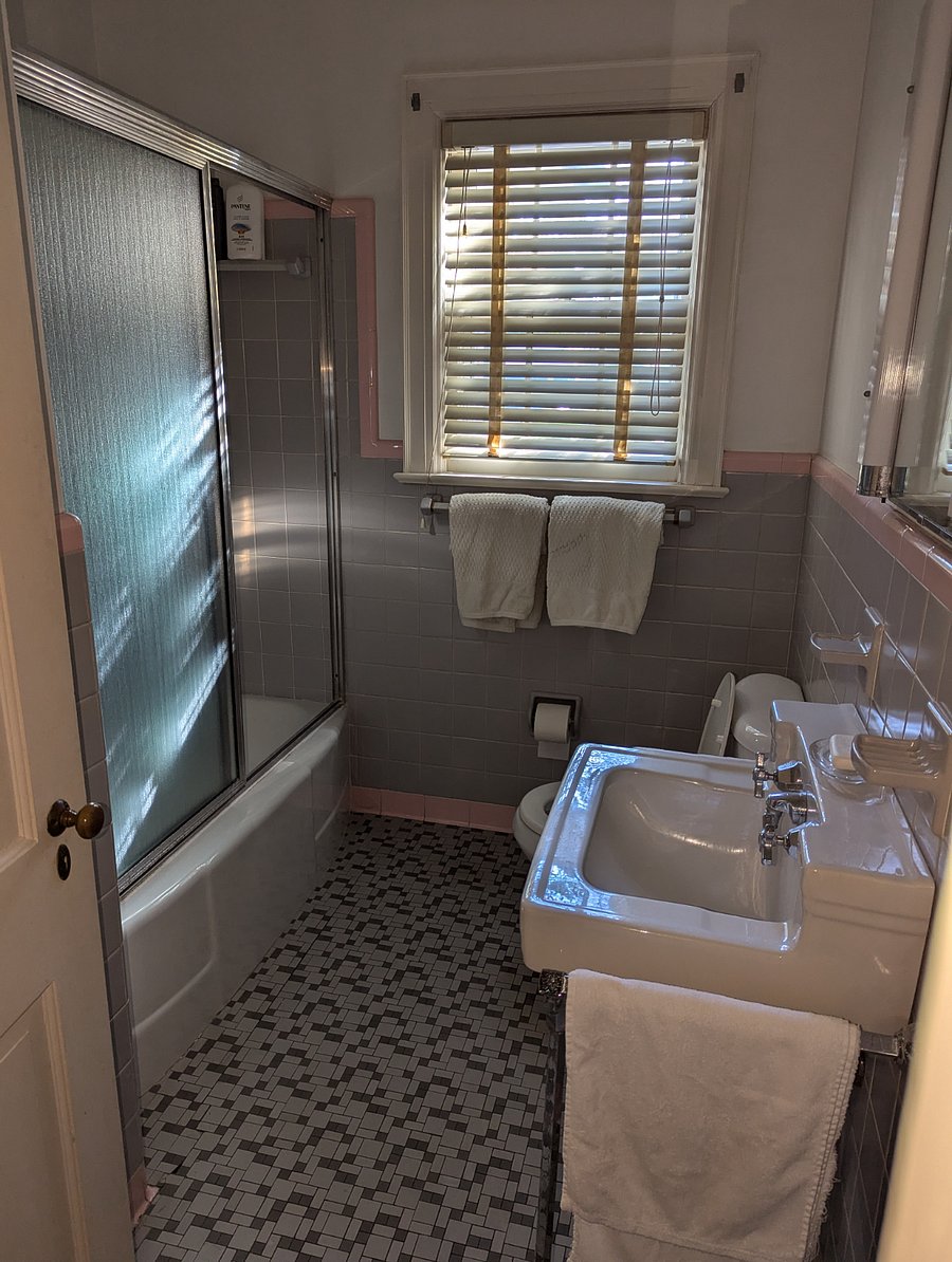 Furnished Finder property 810964_1 photo 12