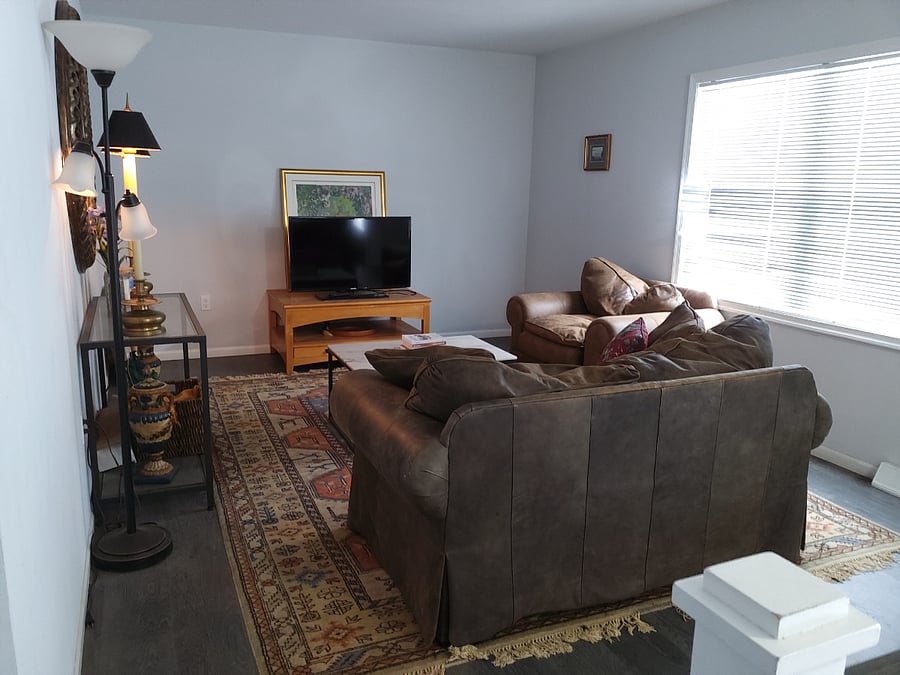 Upper level living room with smart TV