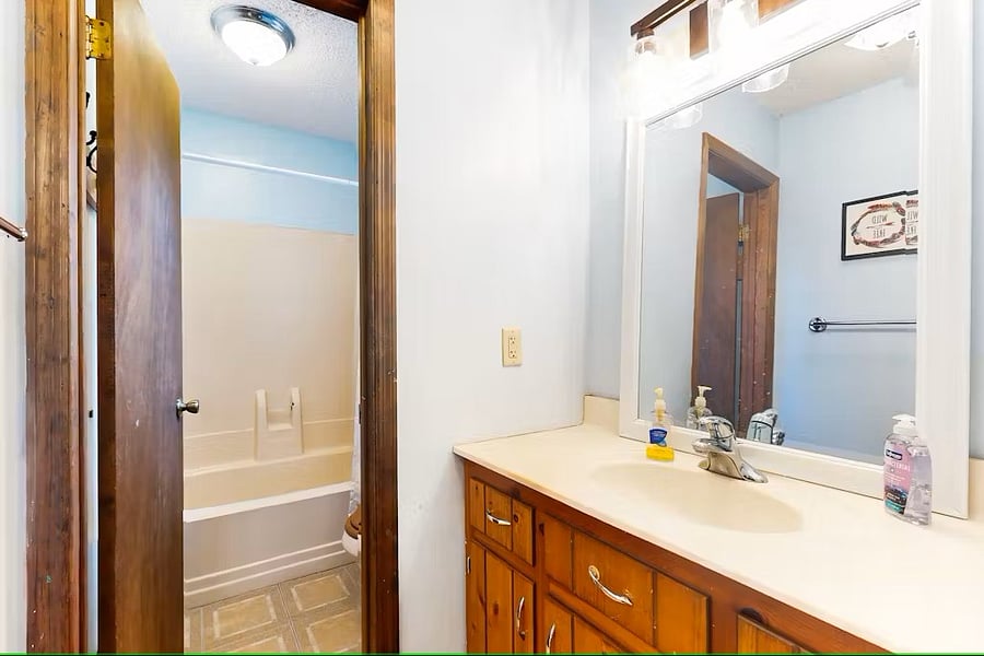 Furnished Finder property 811106_1 photo 15