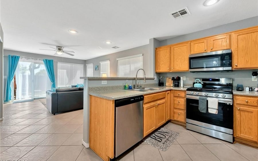 Furnished Finder property 811155_1 photo 4