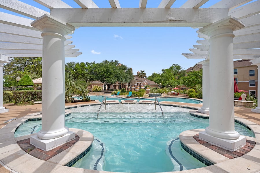 Furnished Finder property 811210_1 photo 18