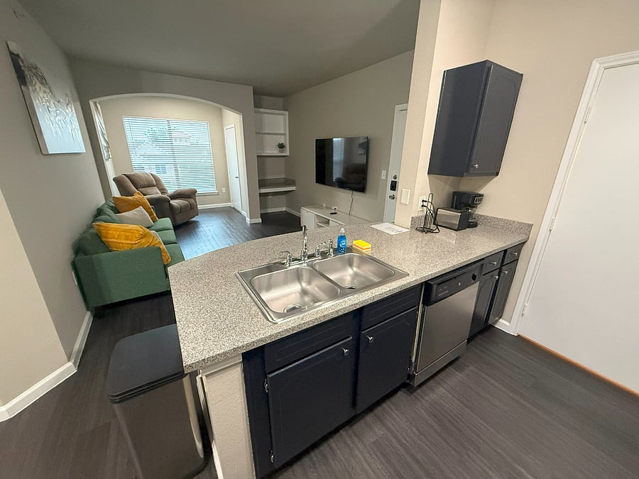 Furnished Finder property 811210_1 photo 9
