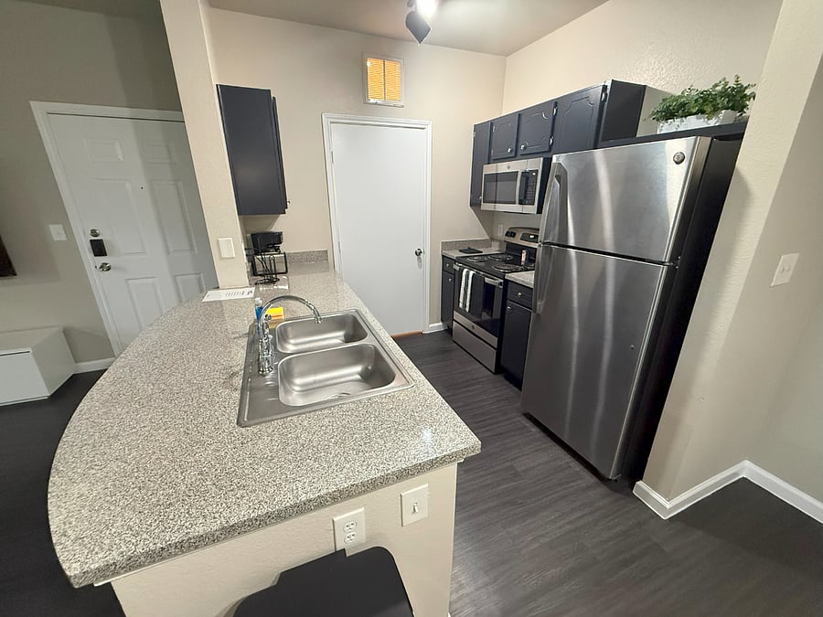 Furnished Finder property 811210_1 photo 8