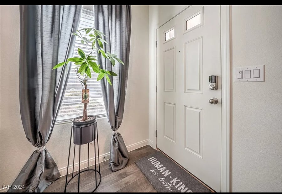 Furnished Finder property 811292_1 photo 8