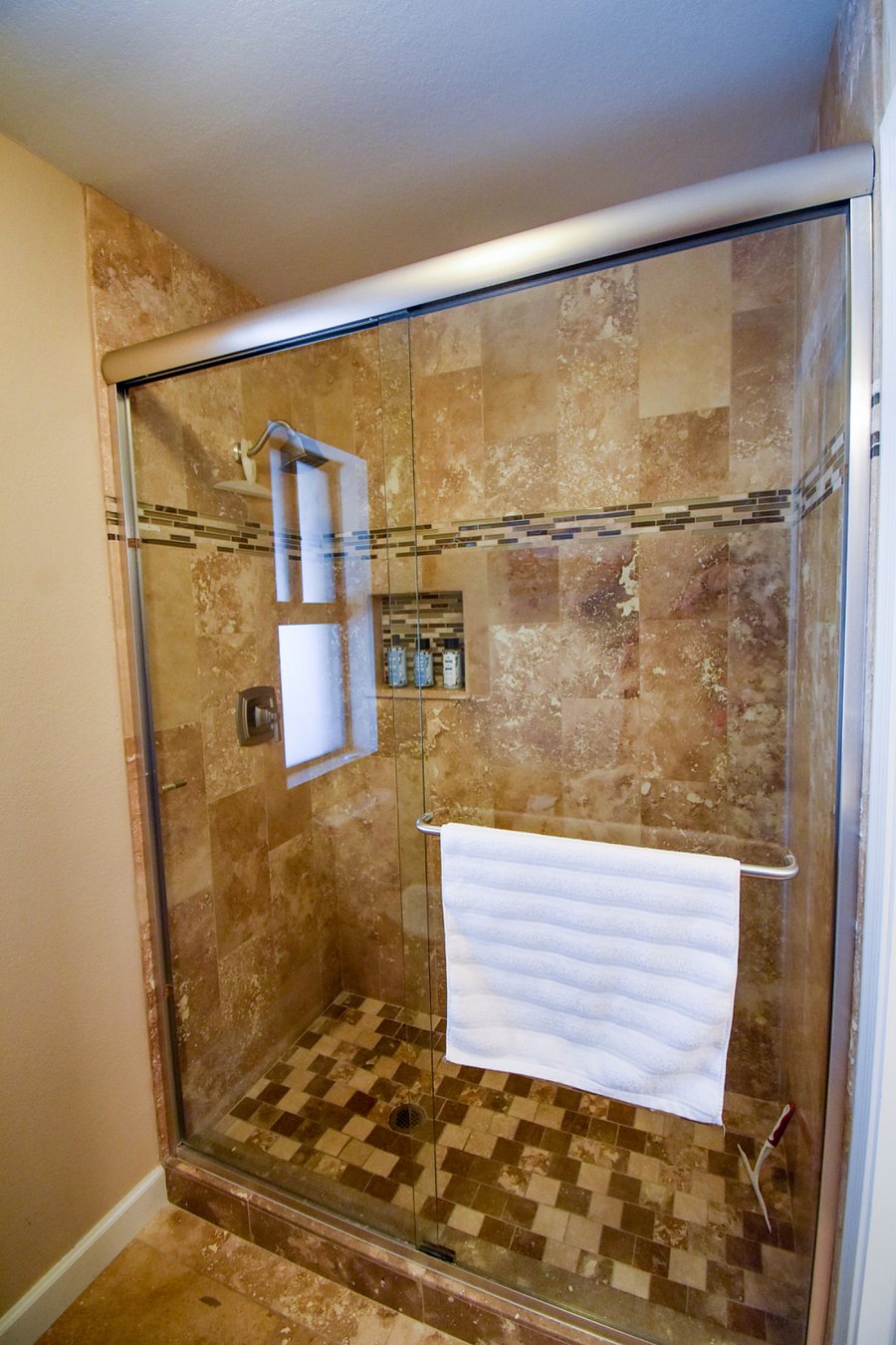 Furnished Finder property 811305_1 photo 15