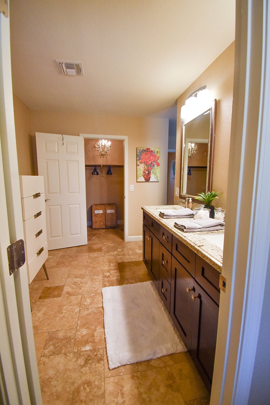 Furnished Finder property 811305_1 photo 16