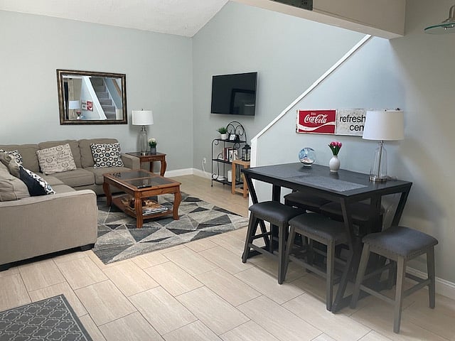 Furnished Finder property 811324_1 photo 17