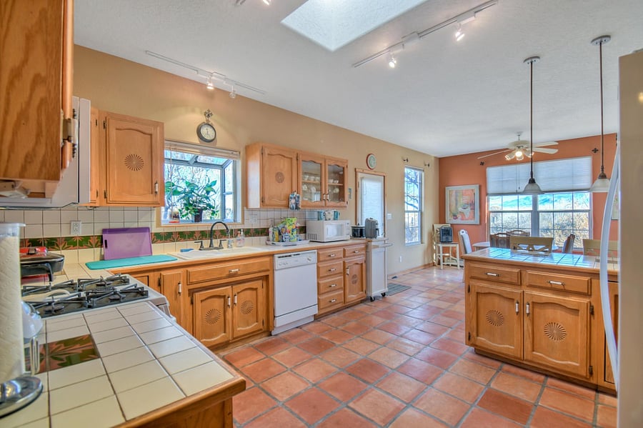 Furnished Finder property 811403_1 photo 17