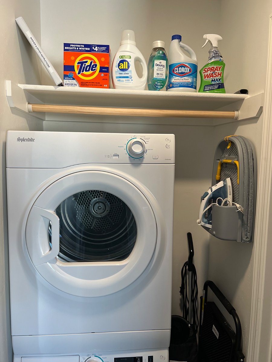 Say goodbye to laundromat hassles with your very own in-unit washer and dryer, tucked neatly into this charming space.

