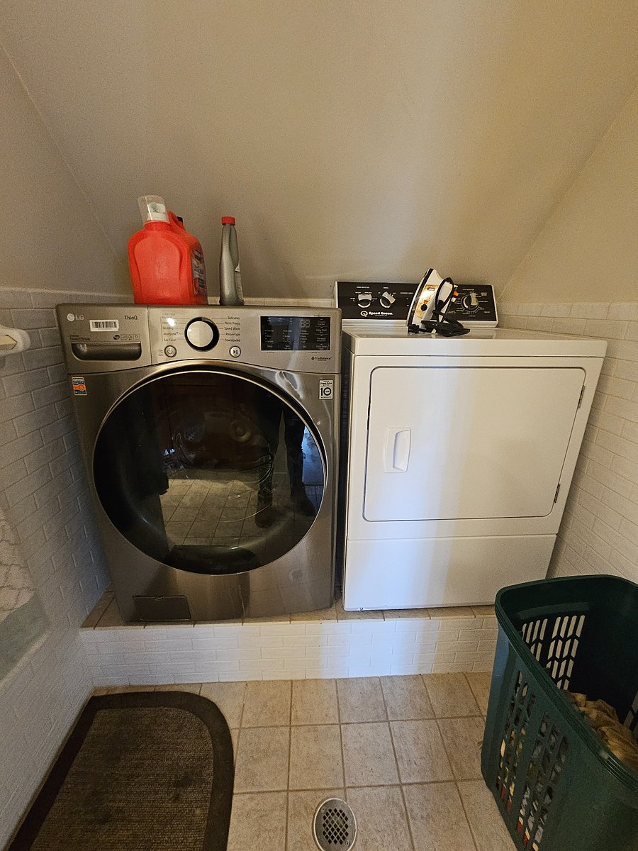 Furnished Finder property 811485_1 photo 12