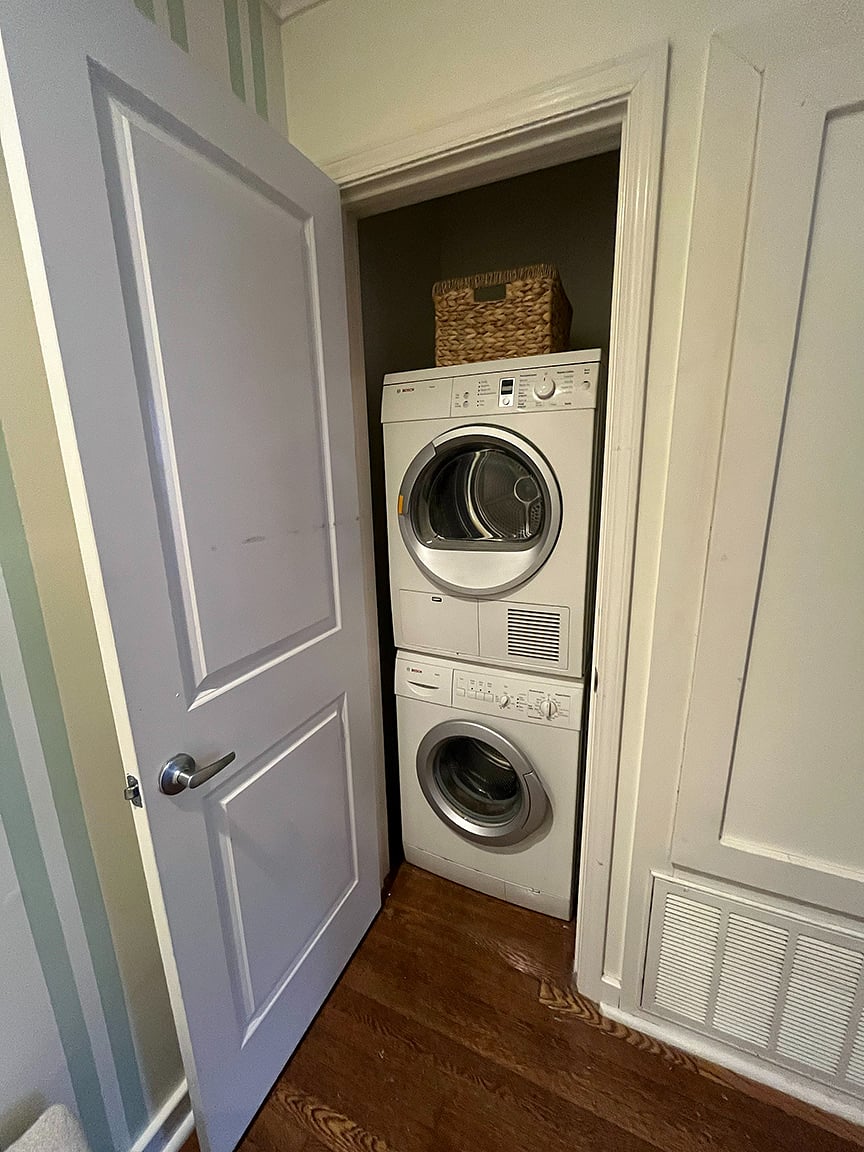 Bosch washer and ventless dryer in unit.