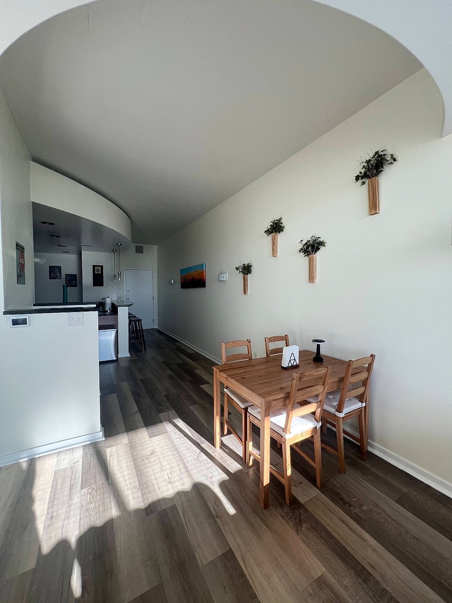 Dinning/Entry