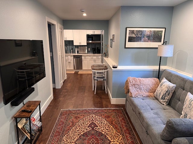 Furnished Finder property 811517_1 photo 7