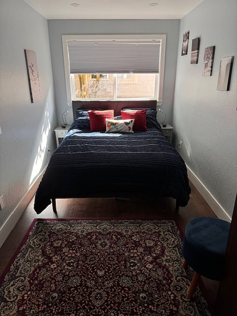 Brand new queen size Brooklyn Bedding Signature Hybrid Mattress. Shades can be adjusted from light filtering to black out. Bedside tables with drawer, outlets on both sides.