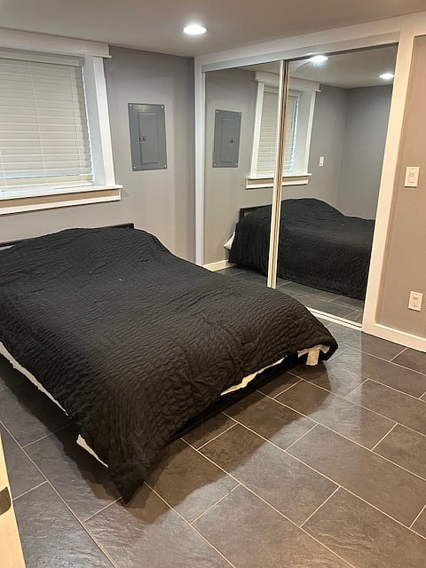 Bedroom 2 w/ closet & desk computer niche