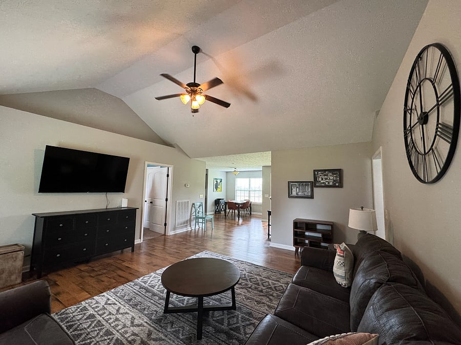 Furnished Finder property 811535_1 photo 11