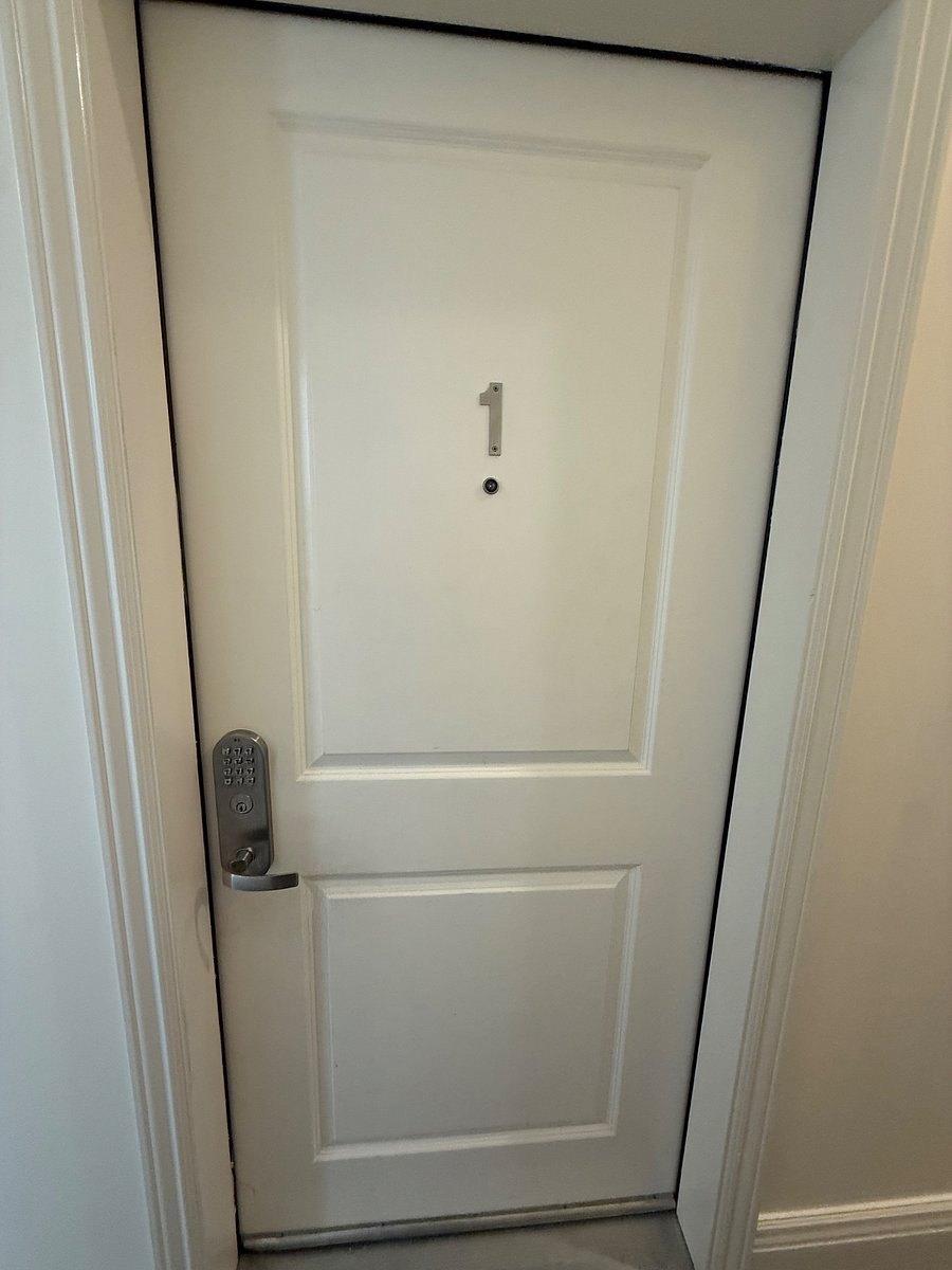 Furnished Finder property 811605_1 photo 13