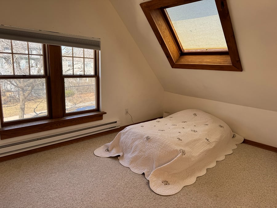 Blow up twin bed for children