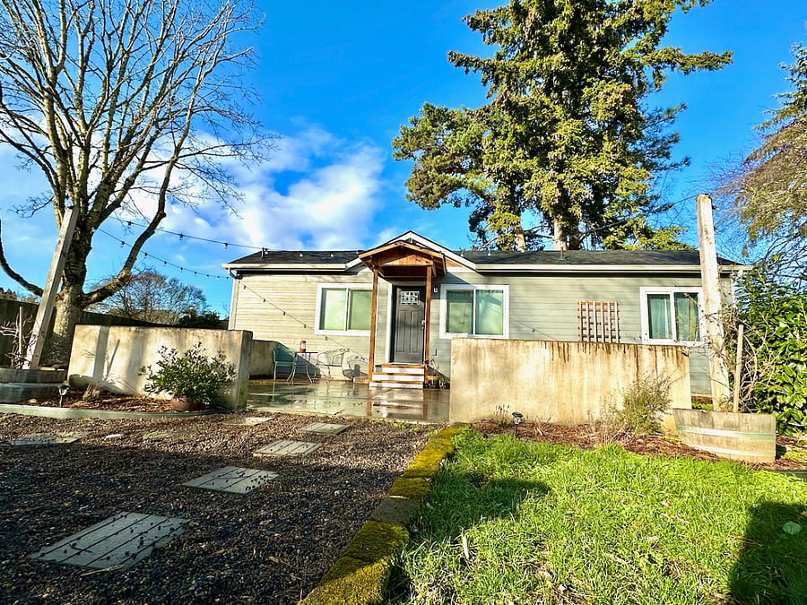Furnished Finder property 811608_1 photo 17