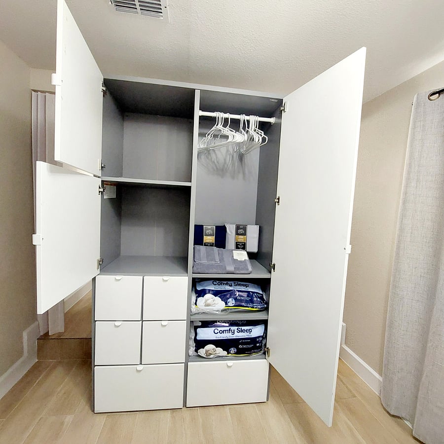 Hangers, 2 sets of bedsheets flat, fitted sheet and 2 pillow cases, 2 sets of bathtowels, 2 sets of wash cloth, 4 pillows, and 4 pillow cover protectors.