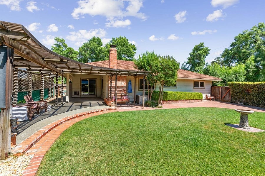 Furnished Finder property 811645_1 photo 40