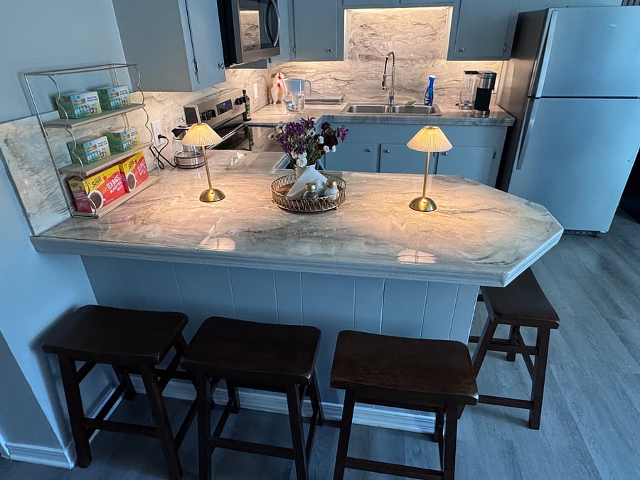 Fully stocked kitchen get ready to dine in or take out!
