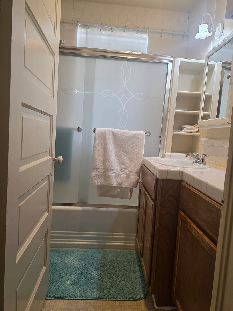 Furnished Finder property 811700_1 photo 3