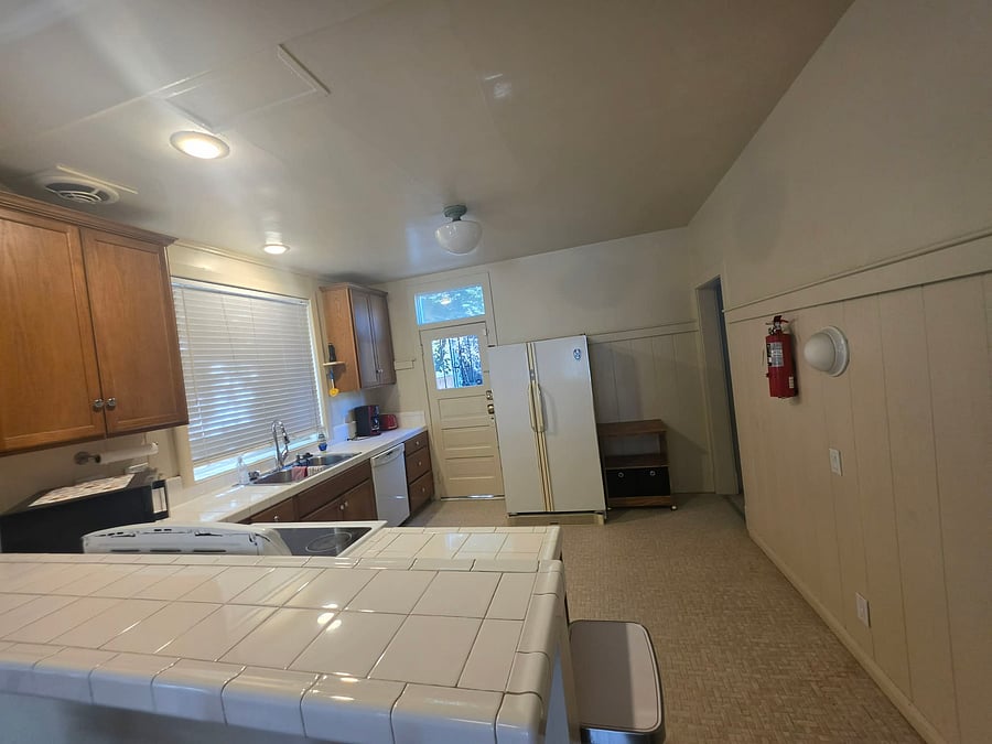 Furnished Finder property 811700_1 photo 4