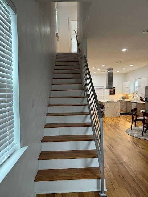 stairs to 2nd floor
