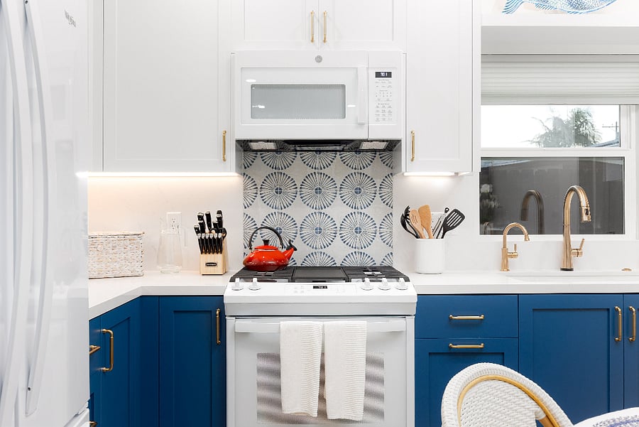Stove, Oven & Microwave