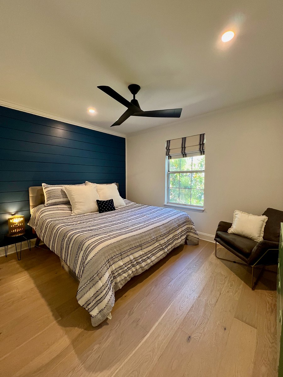 Upstairs bedroom #1 with super comfortable memory foam king-size bed