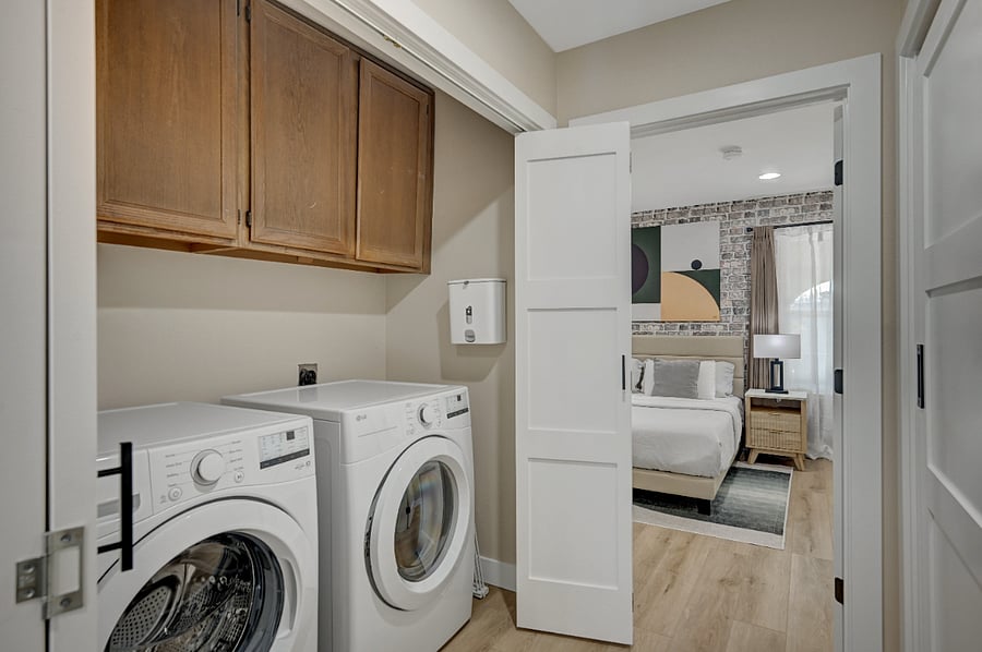 Furnished Finder property 812073_1 photo 12