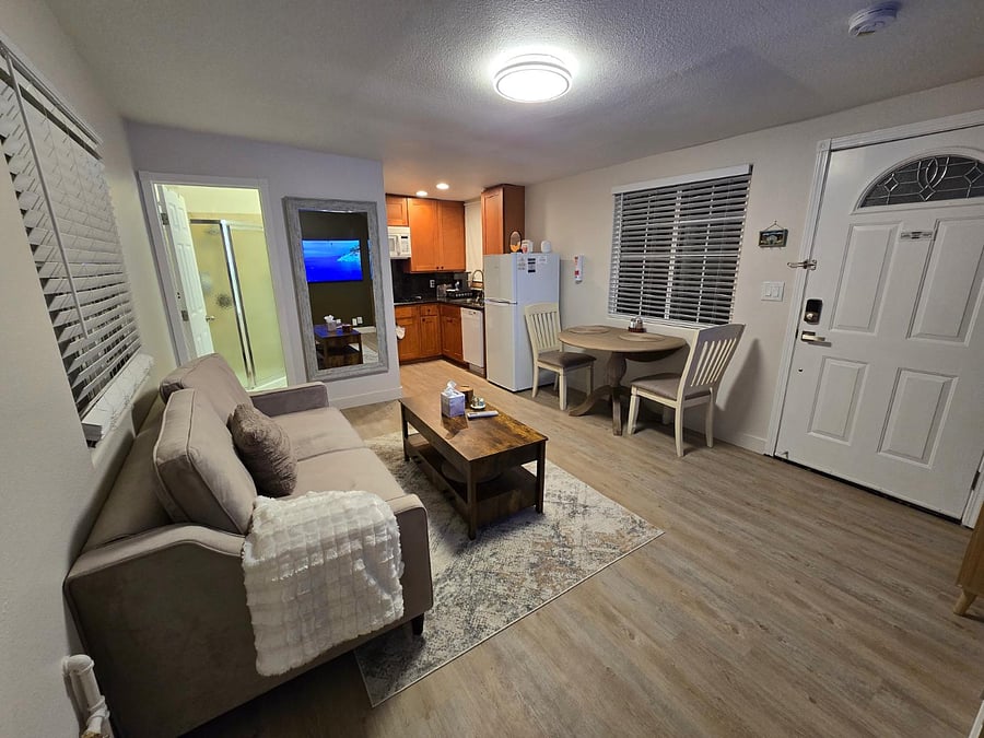 Furnished Finder property 812094_1 photo 10