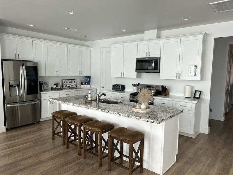 Furnished Finder property 812136_1 photo 6