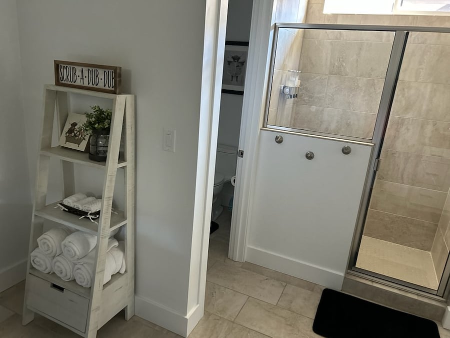 Furnished Finder property 812136_1 photo 26