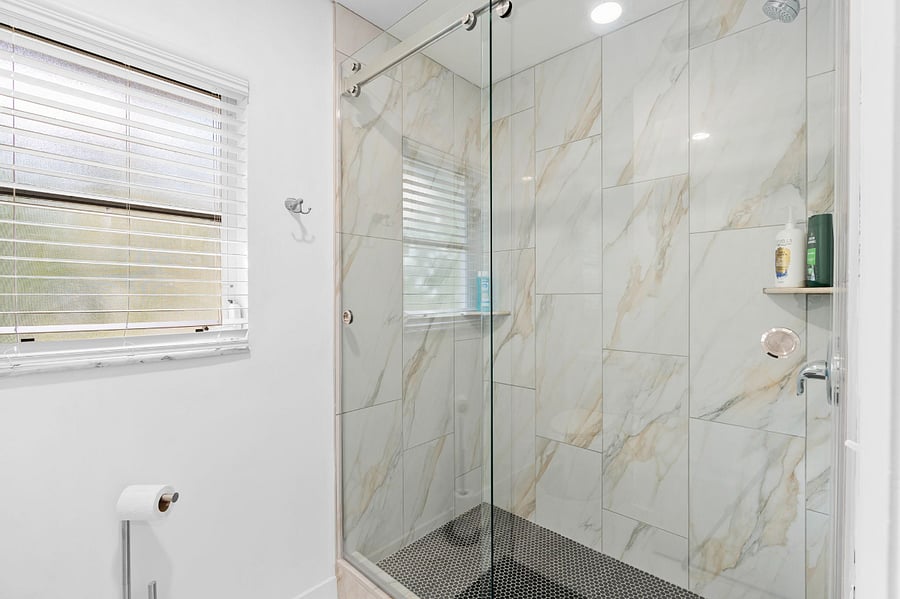 master bath 1