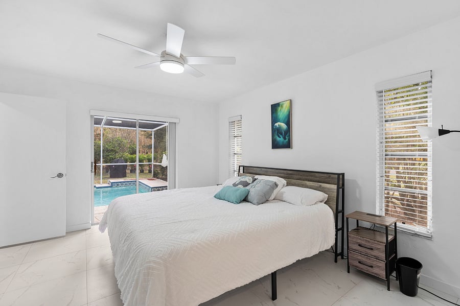 1st master bedroom