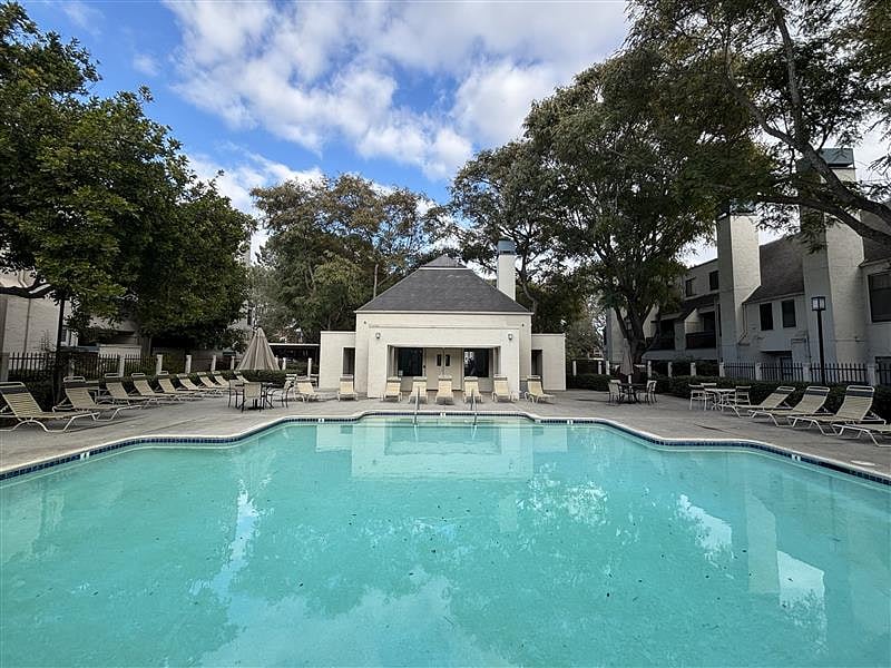 Furnished Finder property 812207_1 photo 26