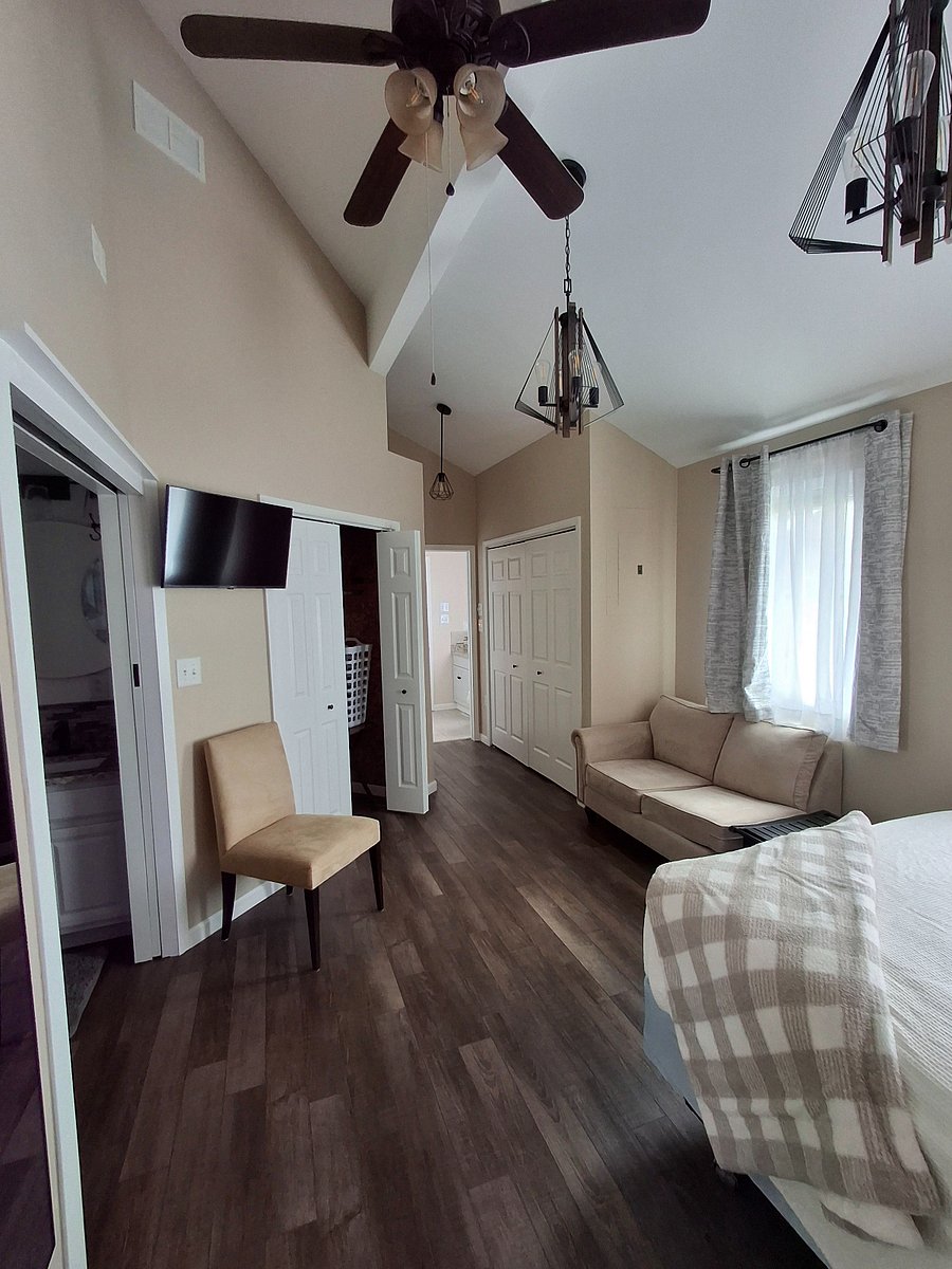 bedroom C $1,450