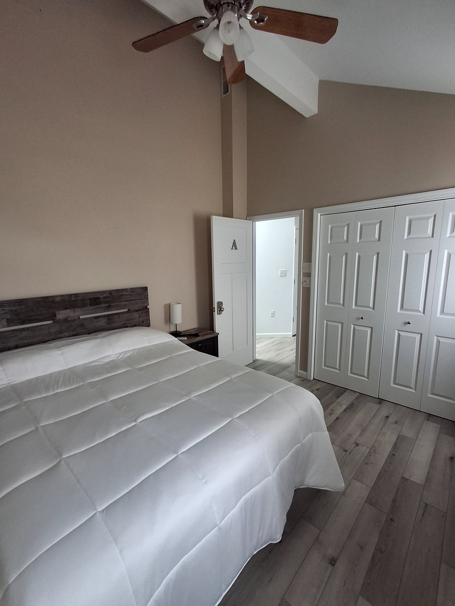bedroom A $1200