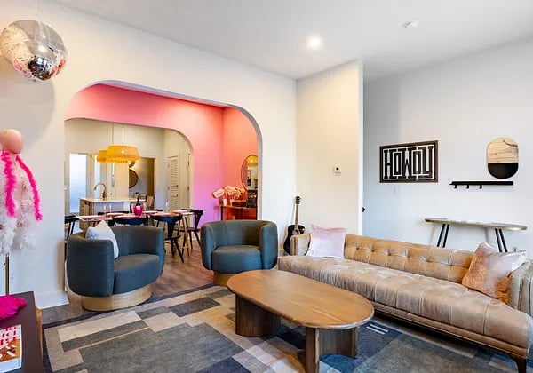 Furnished Finder property 812303_10 photo 4