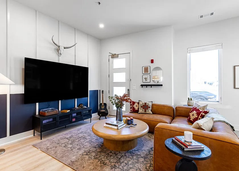 Furnished Finder property 812303_13 photo 3