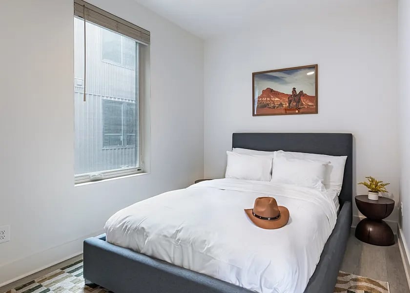 Furnished Finder property 812303_14 photo 24